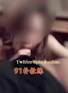 爽的时候只能用嘴含着肉棒